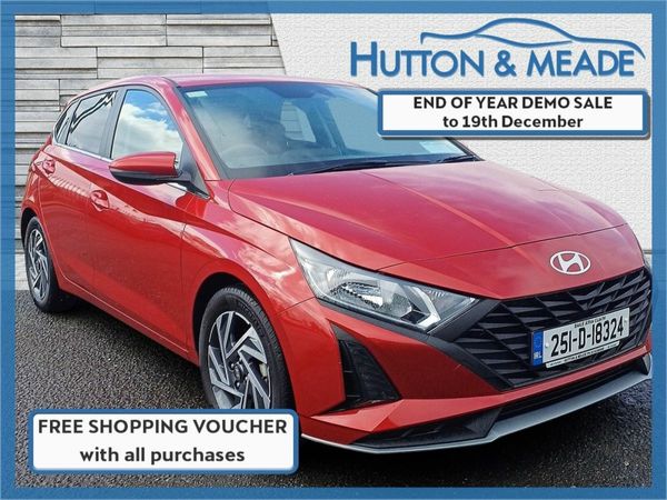 Hyundai i20 Hatchback, Petrol, 2025, Red