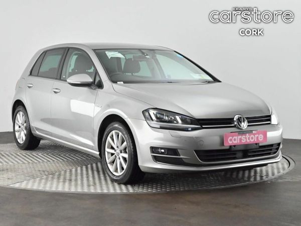 Volkswagen Golf Hatchback, Petrol, 2015, Silver