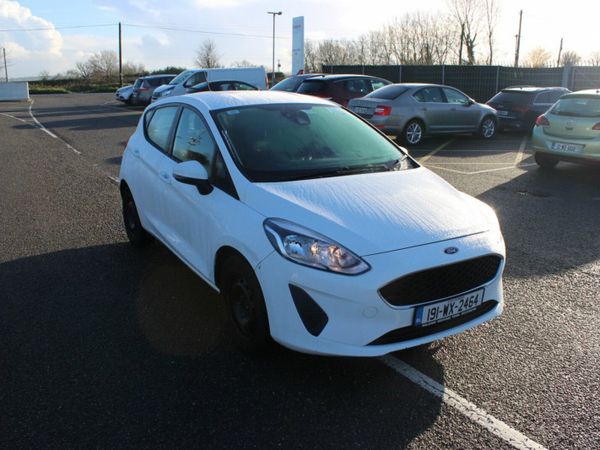 Ford Fiesta Hatchback, Petrol, 2019, White
