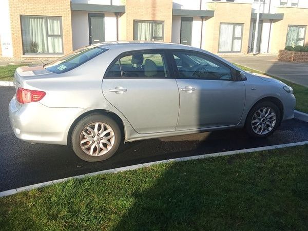Toyota Corolla Saloon, Petrol, 2008, Silver