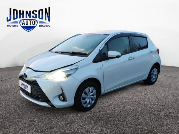 Toyota Vitz Hatchback, Petrol, 2019, White