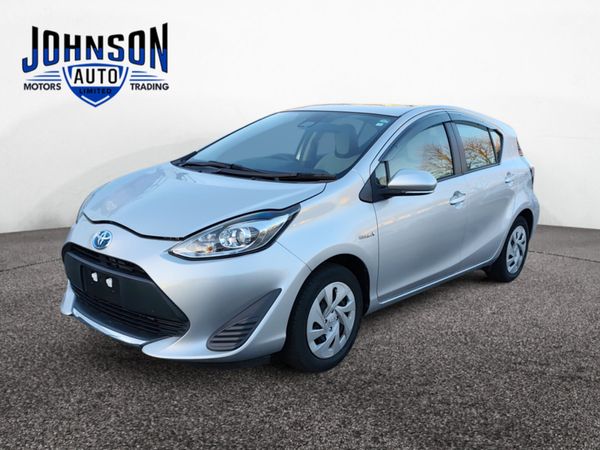 Toyota Aqua Hatchback, Petrol Hybrid, 2020, Silver