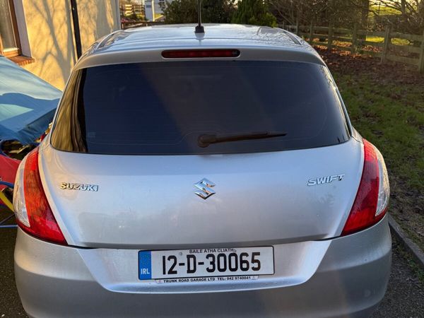 Suzuki Swift Hatchback, Petrol, 2012, Silver