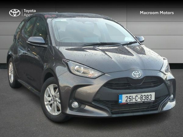 Toyota Yaris Hatchback, Petrol Hybrid, 2025, Grey