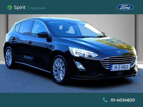 Ford Focus Hatchback, Petrol, 2019, Black