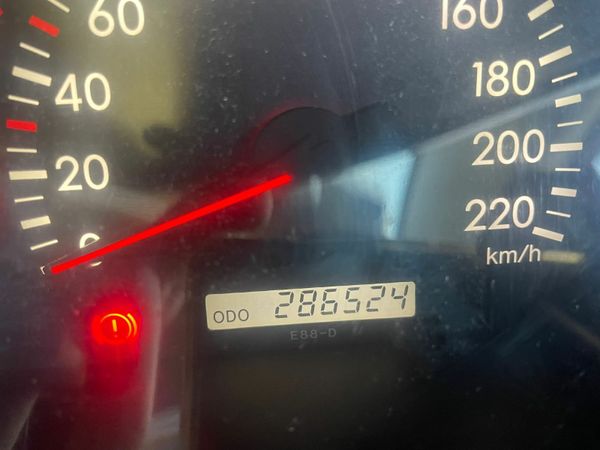 Toyota Corolla Saloon, Petrol, 2006, Silver