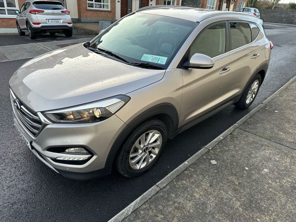 Hyundai Tucson SUV, Diesel, 2016, Beige