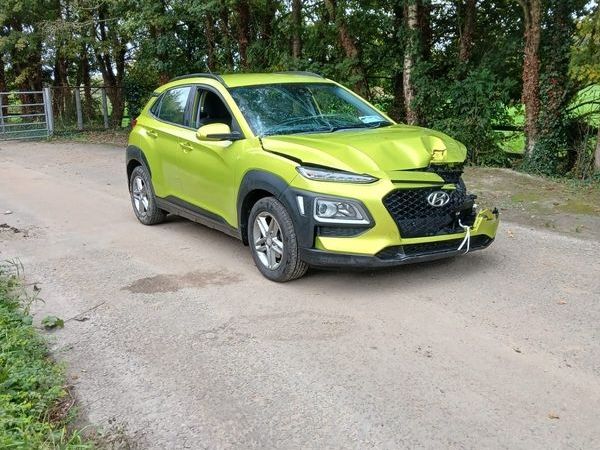 Hyundai KONA MPV, Petrol, 2018, Green