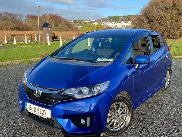 Honda Fit Hatchback, Petrol Hybrid, 2016, Blue