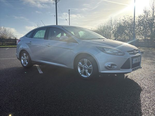 Ford Focus Saloon, Diesel, 2011, Silver
