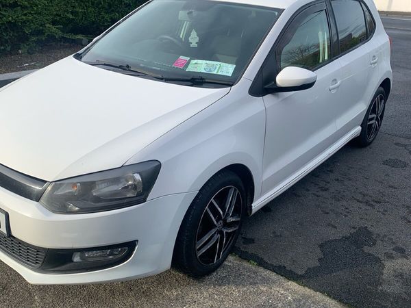 Volkswagen Polo Hatchback, Diesel, 2012, White