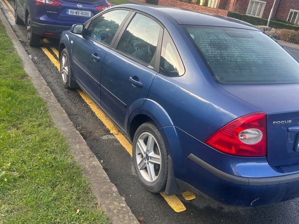 Ford Focus Saloon, Petrol, 2007, Blue