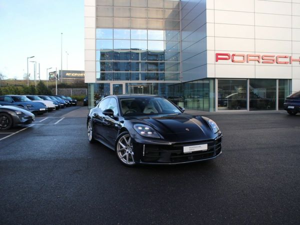 Porsche Panamera Saloon, Petrol Plug-in Hybrid, 2025, Black
