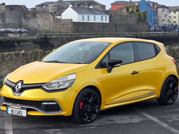 Renault Clio Hatchback, Petrol, 2014, Yellow