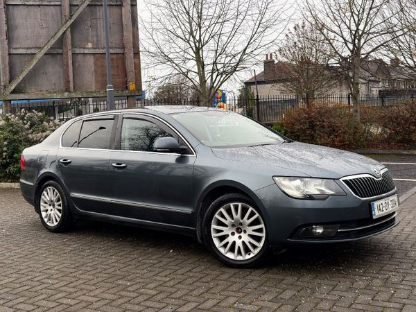 Skoda Superb Saloon, Diesel, 2014, Grey