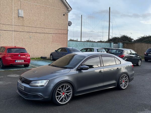 Volkswagen Jetta Saloon, Diesel, 2014, Grey