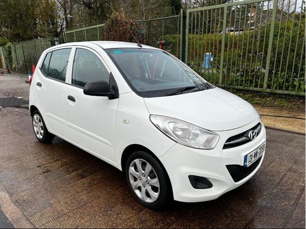 Hyundai i10 Hatchback, Petrol, 2013, White
