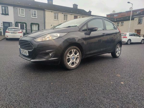 Ford Fiesta Hatchback, Petrol, 2013, Black