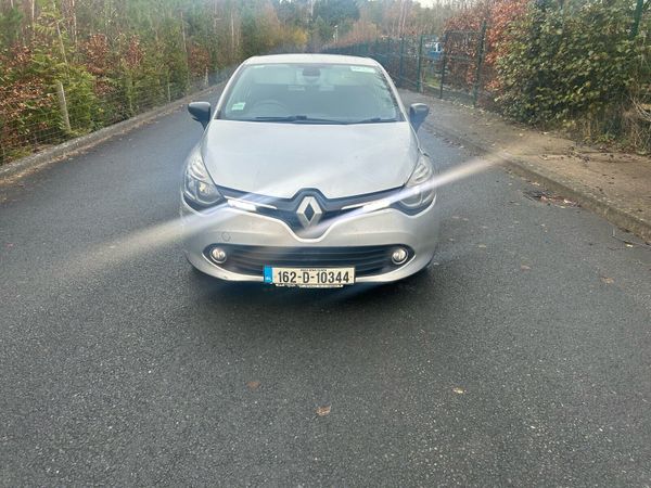 Renault Clio Hatchback, Petrol, 2016, Silver