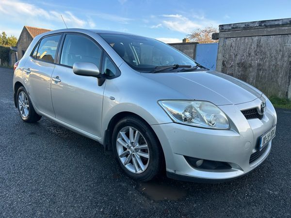 Toyota Auris Hatchback, Diesel, 2008, Silver