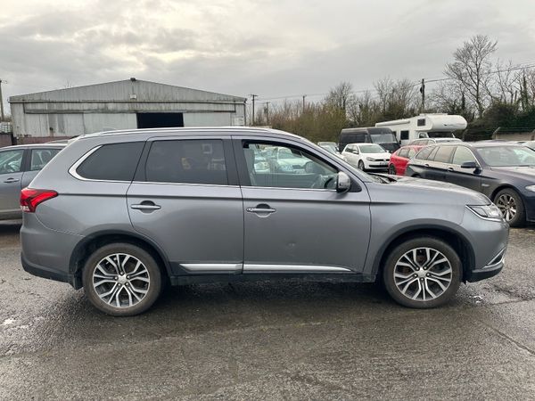 Mitsubishi Outlander SUV, Diesel, 2018, Grey