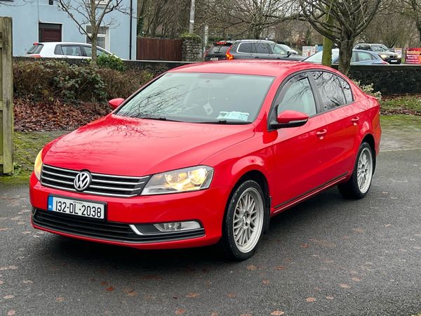 Volkswagen Passat Saloon, Diesel, 2013, Red