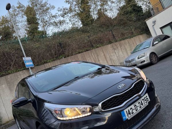 Kia Ceed Hatchback, Petrol, 2014, Black