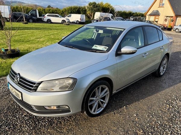 Volkswagen Passat Saloon, Diesel, 2012, Silver