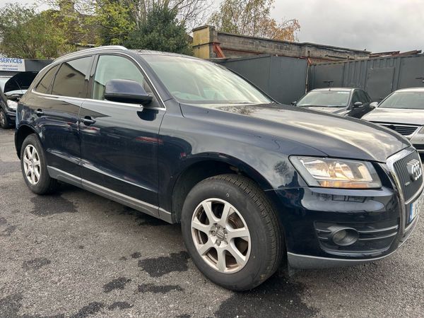 Audi Q5 SUV, Diesel, 2011, Blue