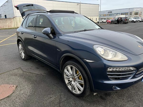 Porsche Cayenne SUV, Diesel, 2013, Blue