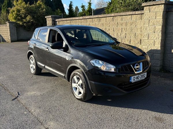 Nissan Qashqai Hatchback, Diesel, 2012, Black