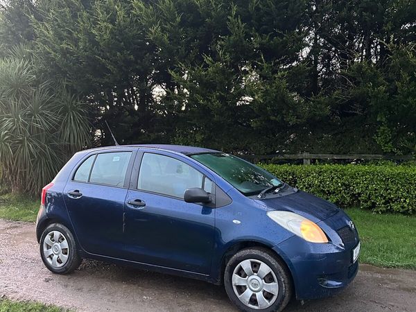 Toyota Yaris Hatchback, Petrol, 2006, Blue