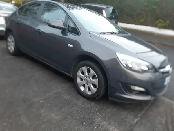Opel Astra Saloon, Diesel, 2015, Grey
