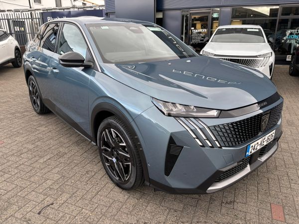 Peugeot 3008 MPV, Petrol Hybrid, 2024, Blue