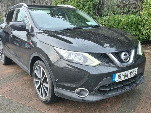 Nissan Qashqai Hatchback, Diesel, 2015, Black