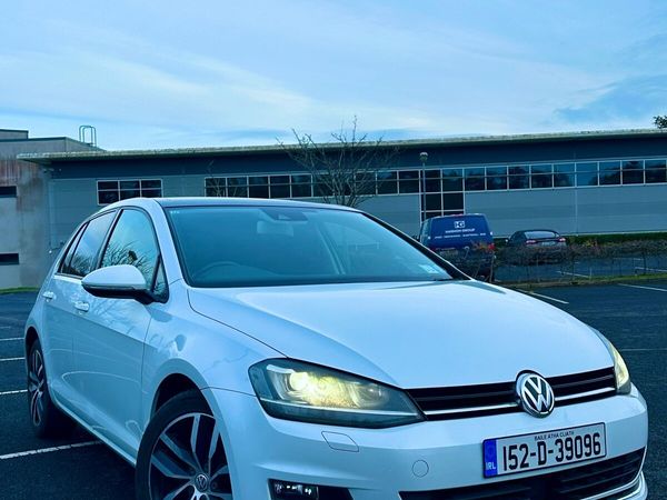 Volkswagen Golf Hatchback, Petrol, 2015, White