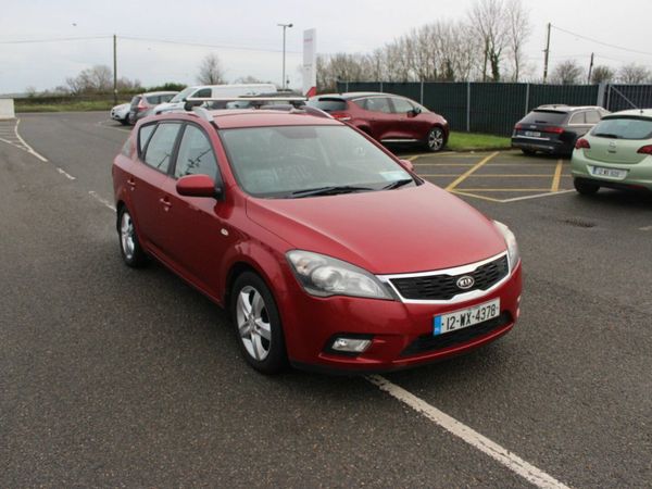 Kia Ceed Estate, Diesel, 2012, Red
