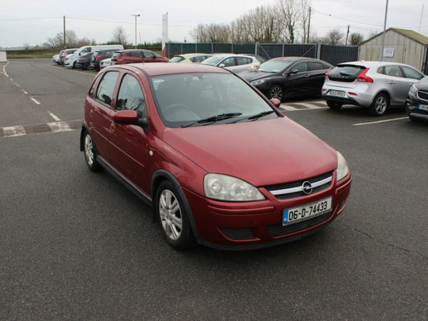 Opel Corsa Hatchback, Petrol, 2006, Red