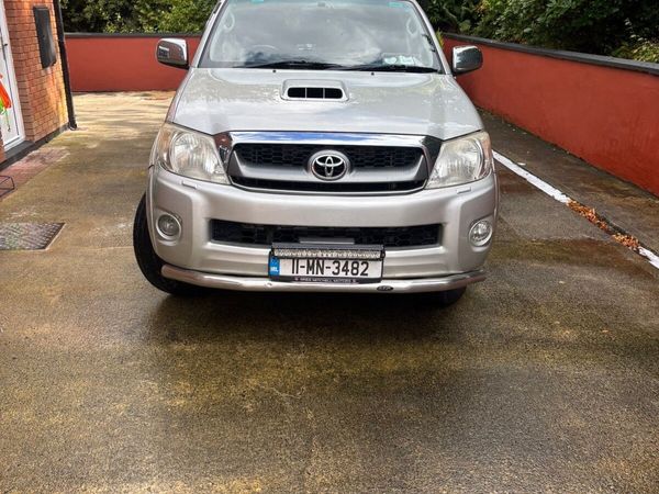 Toyota Hilux Pick Up, Diesel, 2011, Silver