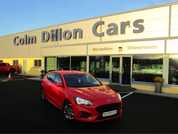 Ford Focus Hatchback, Diesel, 2020, Red