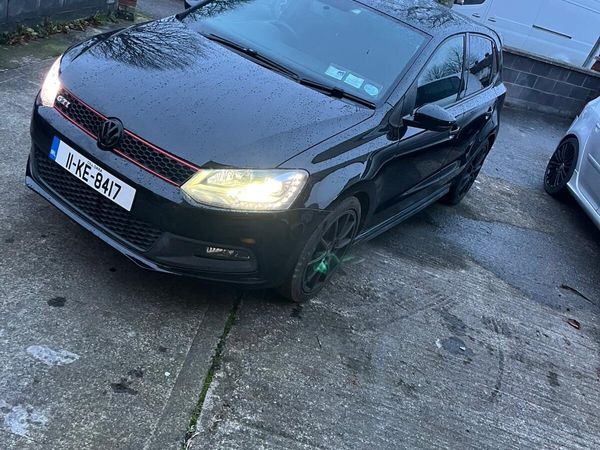 Volkswagen Polo Hatchback, Petrol, 2011, Black