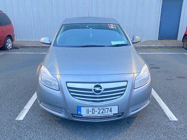 Opel Insignia Hatchback, Diesel, 2011, Silver