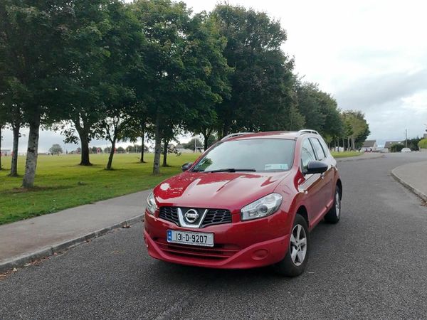 Nissan Qashqai+2 MPV, Diesel, 2013, Red
