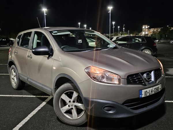 Nissan Qashqai Hatchback, Diesel, 2010, Brown