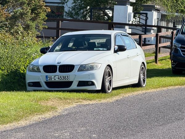 BMW 3-Series Saloon, Petrol, 2010, White