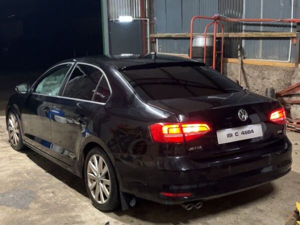 Volkswagen Jetta Saloon, Diesel, 2015, Black