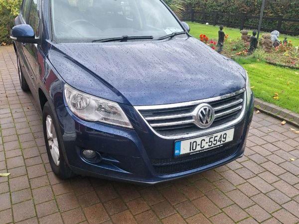 Volkswagen Tiguan SUV, Diesel, 2010, Blue