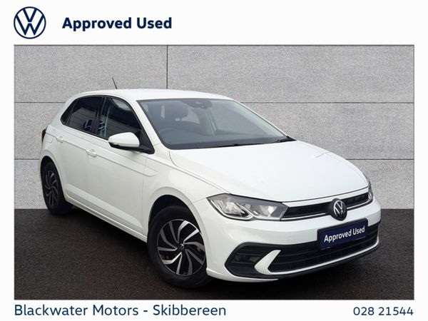 Volkswagen Polo Hatchback, Petrol, 2025, White