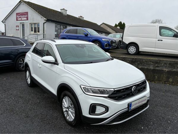 Volkswagen T-Roc Hatchback, Diesel, 2022, White
