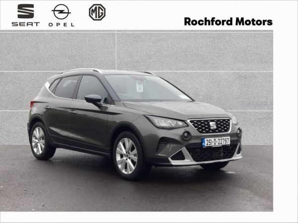 SEAT Arona Hatchback, Petrol, 2025, Green